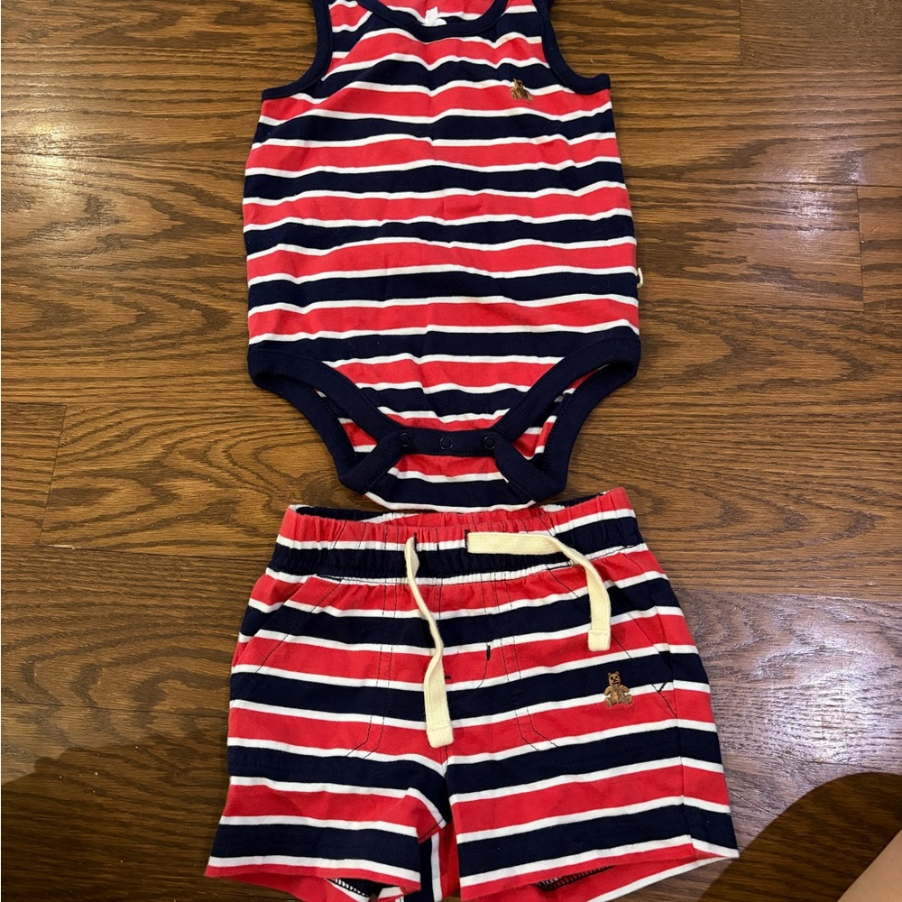 Gap baby set 3-6M bodysuit and shorts